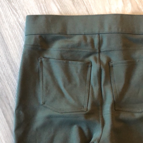 SPANX Olive Ankle Pants - Picture 3 of 4